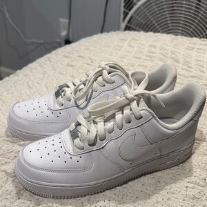 Nike White Women's Sneakers